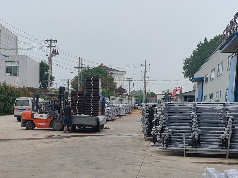 金用護欄2020年7月21日鋁合金百葉窗發(fā)貨! 金用護欄2020年7月21日鋁合金百葉窗發(fā)貨!