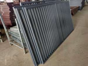 這兩種材料，做小區外墻百葉窗最適合！