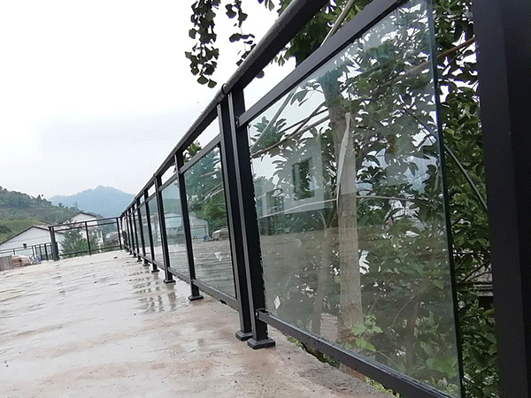 陽臺護欄用哪種材質性價比高? 陽臺護欄用哪種材質性價比高?