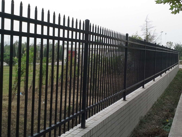 鋅鋼柵欄廠家哪里找? 鋅鋼柵欄廠家哪里找?