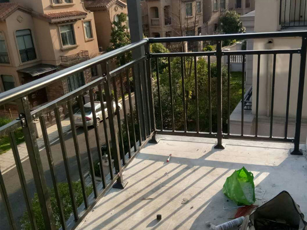 最值得大批量采購陽臺護欄，非這3款莫屬！