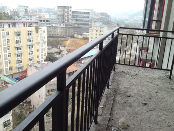 鋅鋼護欄顏色有哪些？