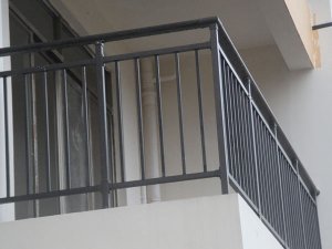 選擇鋅鋼護(hù)欄生產(chǎn)廠家，這幾點(diǎn)很重要！