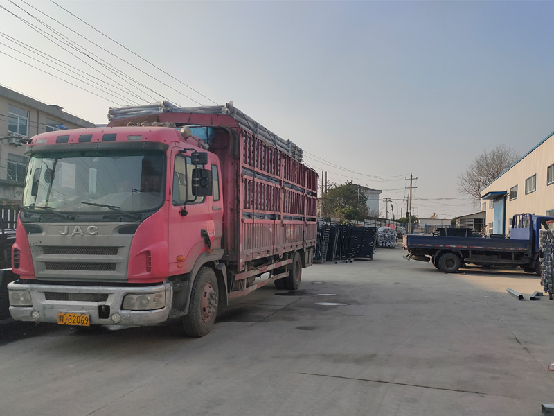 金用護(hù)欄2020年11月30日鋅鋼陽(yáng)臺(tái)護(hù)欄發(fā)貨! 金用護(hù)欄2020年11月30日鋅鋼陽(yáng)臺(tái)護(hù)欄發(fā)貨!