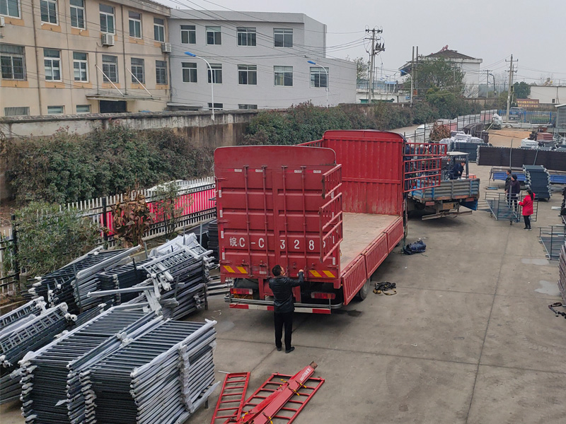 金用護欄2020年12月7日鋅鋼飄窗護欄發貨！