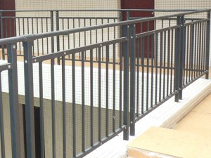 鋅鋼護(hù)欄一般多少錢？