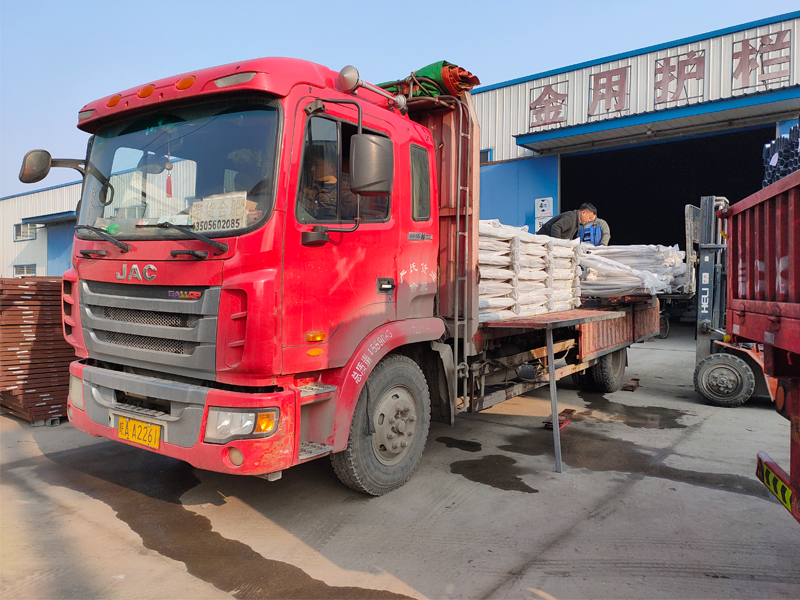 金用護欄2020年12月28日鋅鋼陽臺護欄發貨！