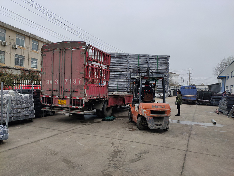 金用護欄2021年3月9日鋅鋼陽臺護欄發貨！