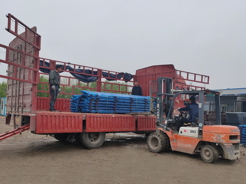 金用護(hù)欄2021年3月31日鋅鋼連廊欄桿發(fā)貨! 金用護(hù)欄2021年3月31日鋅鋼連廊欄桿發(fā)貨!