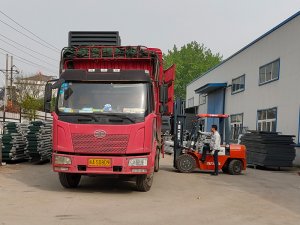 金用護欄2021年4月16日第一車百葉窗發貨！