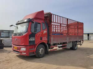 金用護欄2021年4月17日鋅鋼百葉窗發貨！