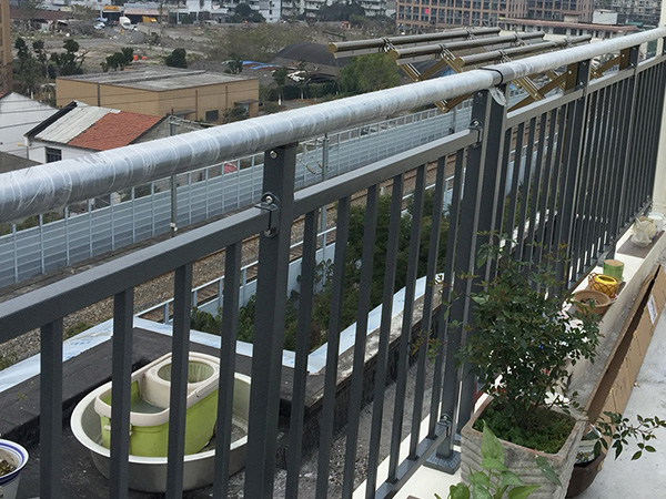 鋅鋼陽臺護(hù)欄為什么值得選? 鋅鋼陽臺護(hù)欄為什么值得選?