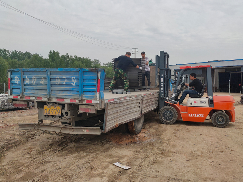 金用護欄2021年5月6日鋅鋼飄窗護欄發貨！