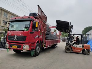 金用護(hù)欄2021年5月11日鋅鋼百葉窗發(fā)貨！