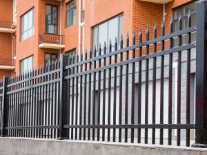 圍墻護(hù)欄定制定做注意事項(xiàng) 圍墻護(hù)欄定制定做注意事項(xiàng)