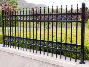 圍墻護(hù)欄特點(diǎn) 圍墻護(hù)欄特點(diǎn)
