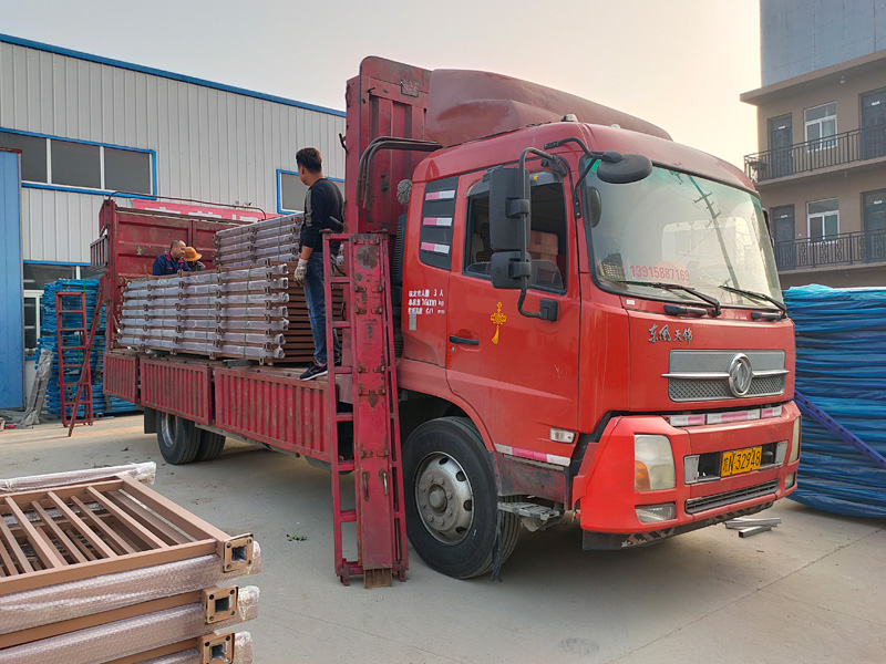 金用護(hù)欄2021年11月6日鋅鋼陽臺(tái)護(hù)欄發(fā)貨！