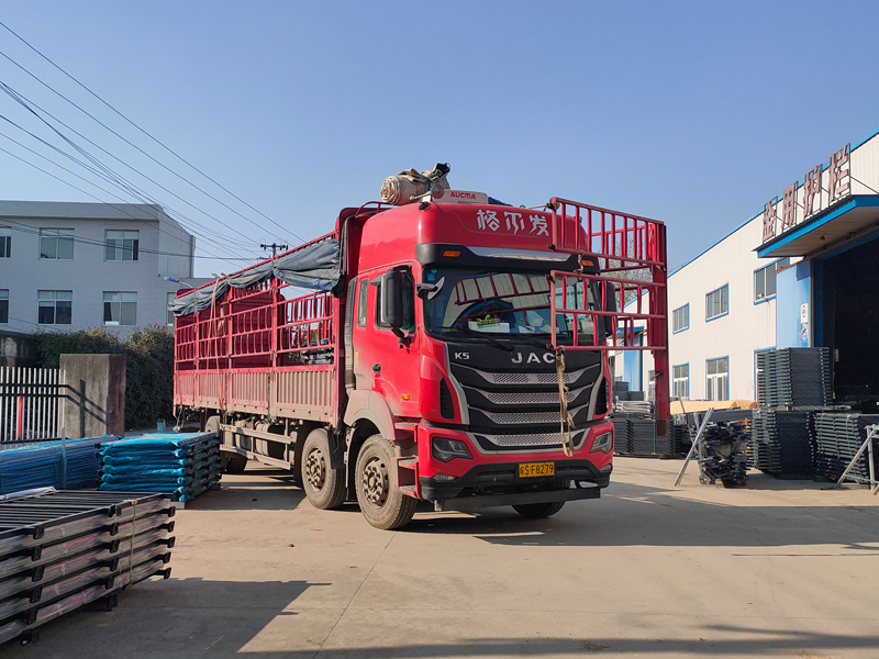 金用護欄2021年12月10日鋅鋼陽臺護欄裝車發(fā)貨! 金用護欄2021年12月10日鋅鋼陽臺護欄裝車發(fā)貨!