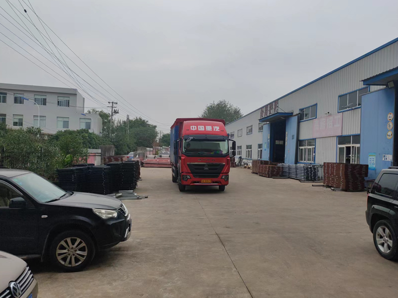 金用護欄2022年9月2日鋅鋼護窗欄桿裝車發貨! 金用護欄2022年9月2日鋅鋼護窗欄桿裝車發貨!