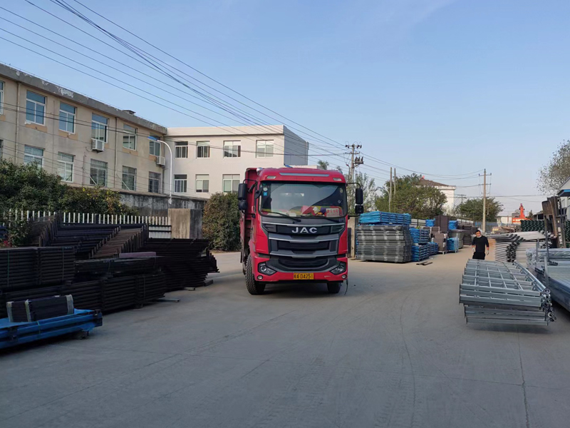 金用護(hù)欄2022年11月10日鋅鋼玻璃護(hù)欄裝車發(fā)貨! 金用護(hù)欄2022年11月10日鋅鋼玻璃護(hù)欄裝車發(fā)貨!