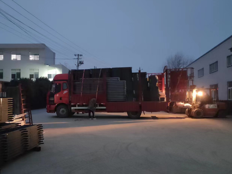 金用護(hù)欄2022年12月30日鋅鋼空調(diào)護(hù)欄裝車(chē)發(fā)貨! 金用護(hù)欄2022年12月30日鋅鋼空調(diào)護(hù)欄裝車(chē)發(fā)貨!