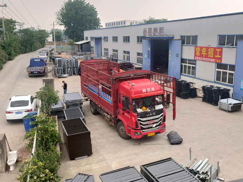 金用護(hù)欄2023年5月12日鋅鋼飄窗護(hù)欄裝車(chē)發(fā)貨！