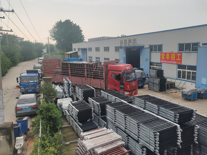 2023年6月30日鋁合金百葉窗裝車發貨！