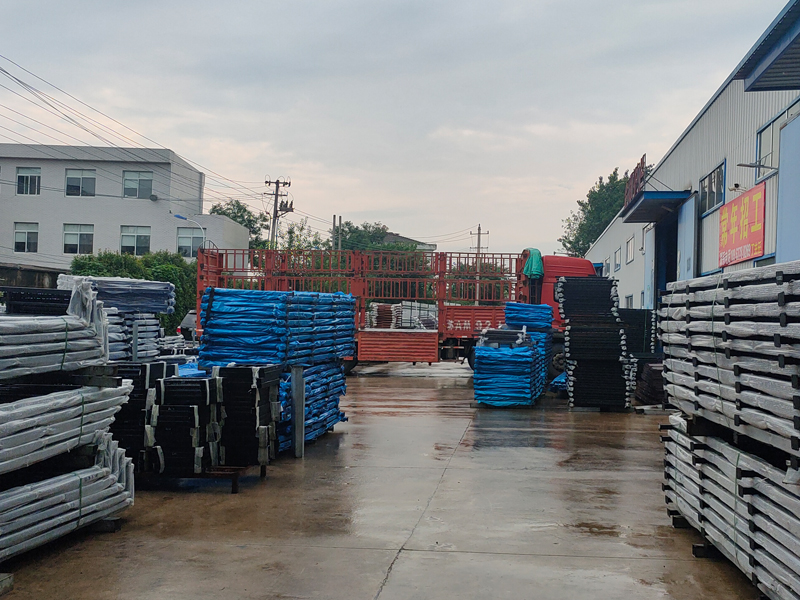 2023年7月7日鋅鋼連廊護欄裝車發貨！