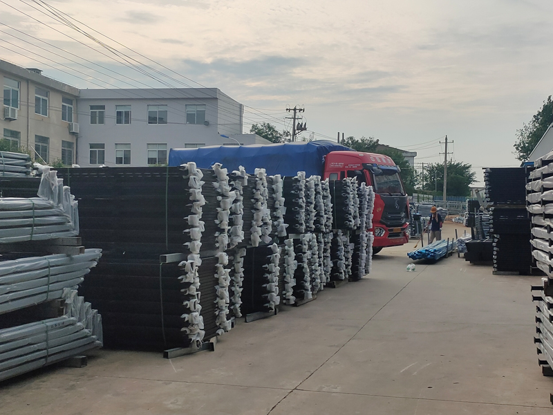 2023年7月14日鋅鋼百葉窗裝車發(fā)貨! 2023年7月14日鋅鋼百葉窗裝車發(fā)貨!