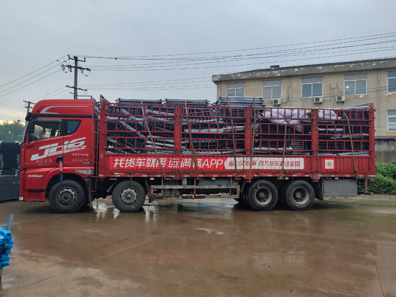 2023年7月27日飄窗欄桿裝車發貨！