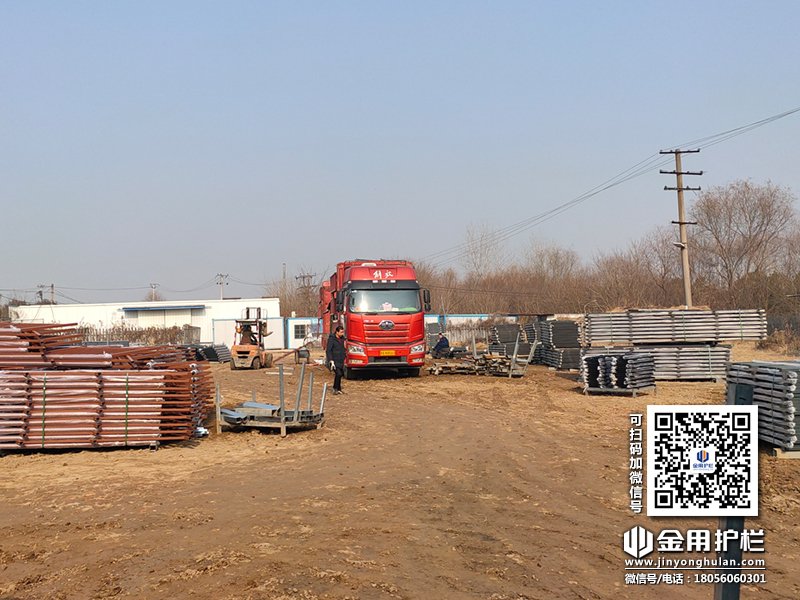 2023年12月27日鋅鋼百葉窗裝車發貨！