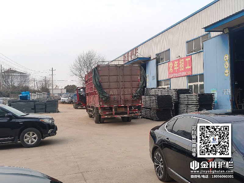 2024年1月26日鋅鋼百葉窗裝車發貨！