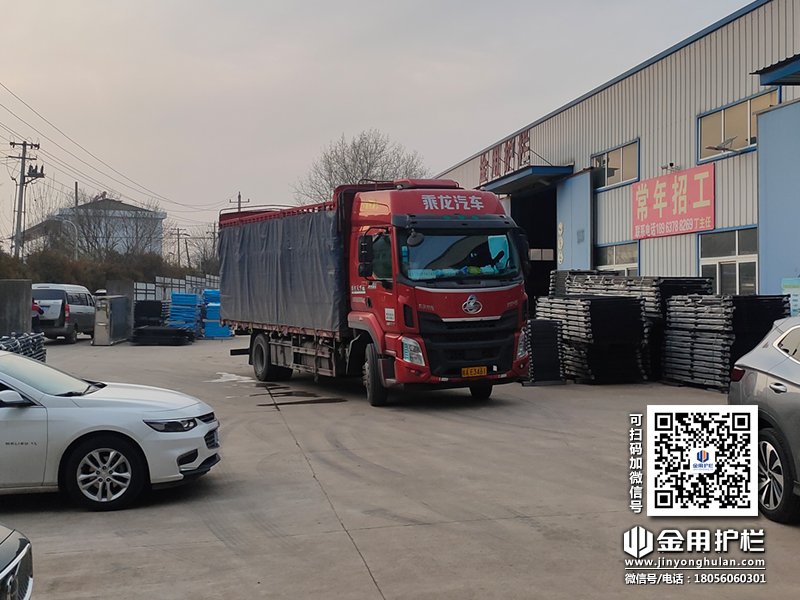 2024年4月1日鋅鋼百葉窗裝車發(fā)貨！