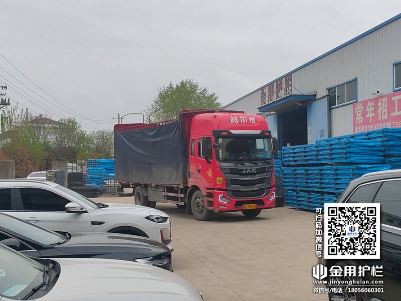 2024年4月7日鋅鋼百葉窗裝車發貨! 2024年4月7日鋅鋼百葉窗裝車發貨!