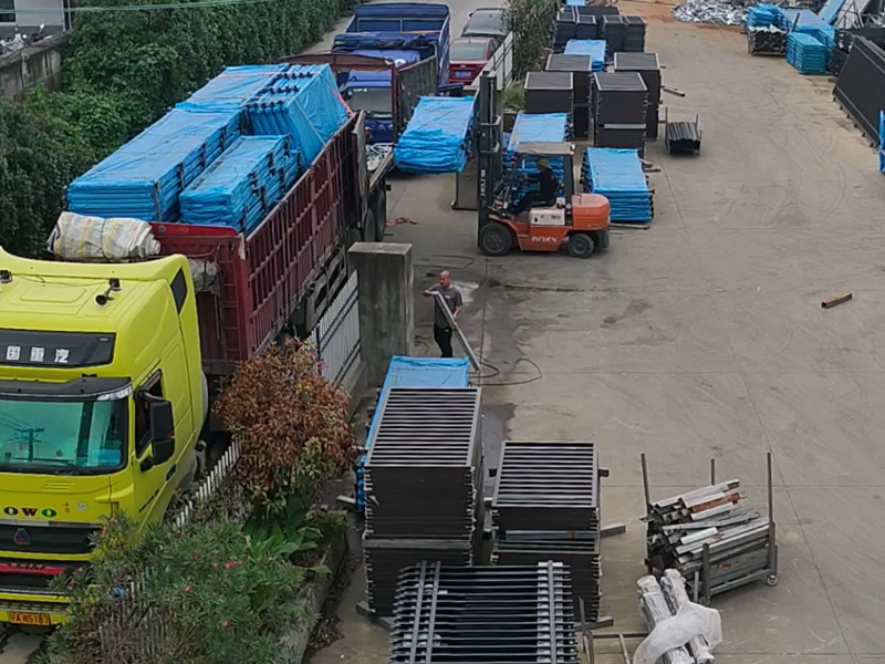 2024年9月24日鋅鋼陽臺護欄裝車發貨！