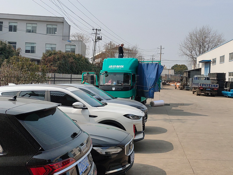 2025年3月3日鋅鋼百葉窗裝車發(fā)貨！