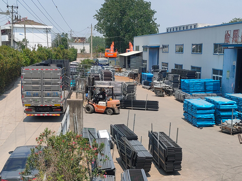 2025年6月7日鋁合金百葉窗裝車發(fā)貨！