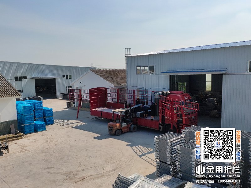 2025年7月4日鋁合金百葉窗裝車發貨！