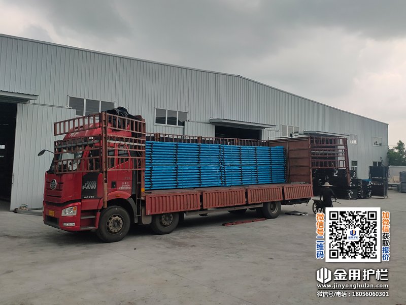 2025年7月11日鋅鋼陽臺護欄裝車發貨! 2025年7月11日鋅鋼陽臺護欄裝車發貨!